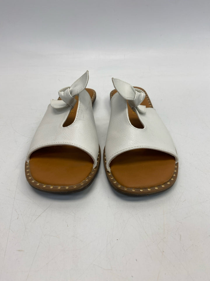 Size 40 White Knotted Sandals