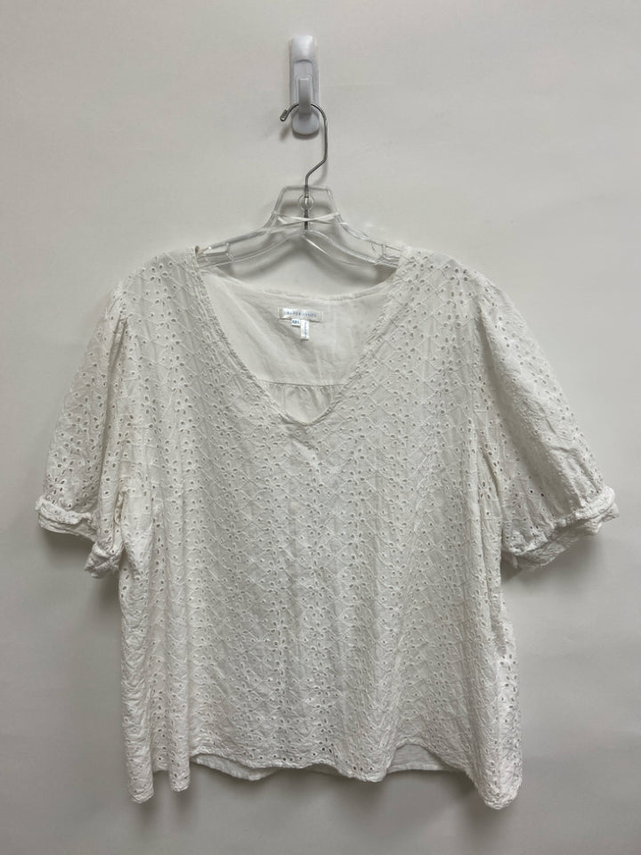 Draper James  SIZE  XXL White Puff Sleeve Eyelet Plus Size Top