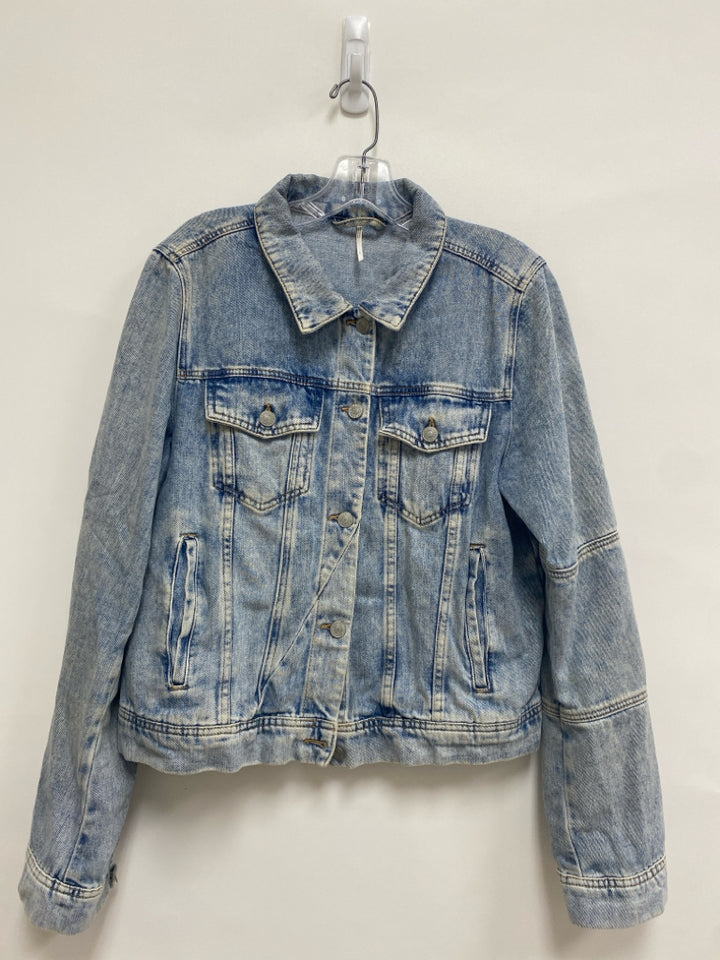Free People Size L Faded Button Up Denim Ladies Jacket