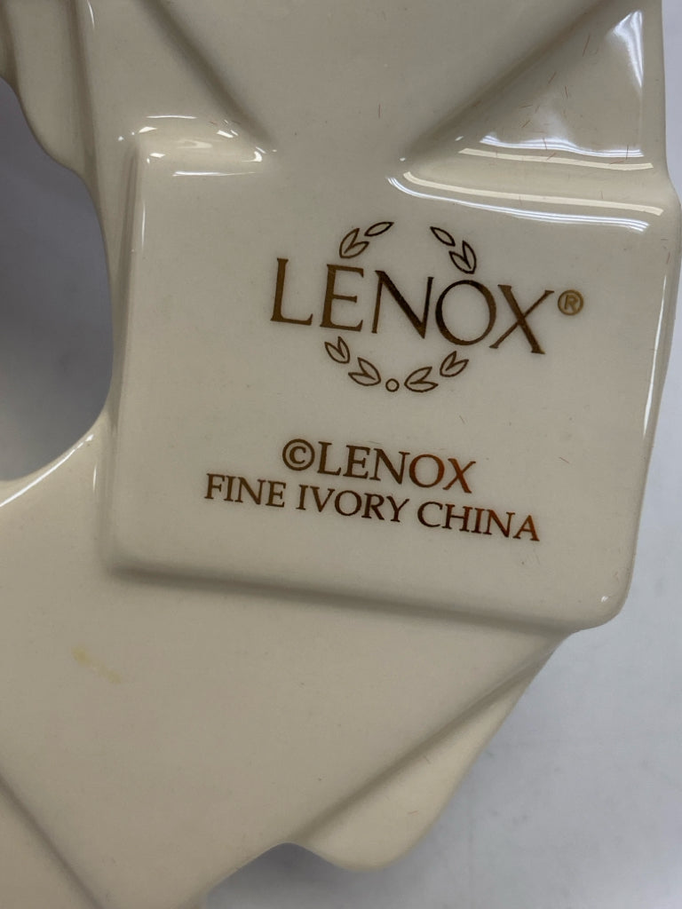 Lenox  Ornament Our Home to Yours Wreath