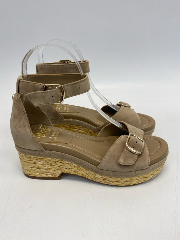 VINCE CAMUTO  Size 6.5 Tan Buckle(s) Sandals