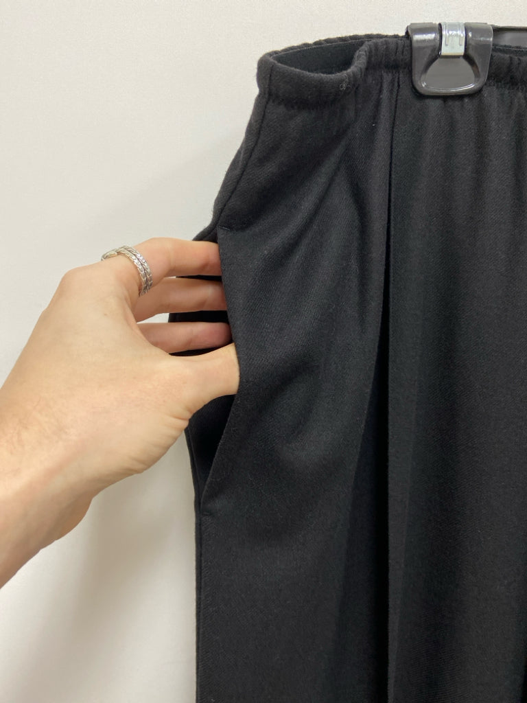 NWT VINCE. Size XL Black Pull-on Ladies Pants