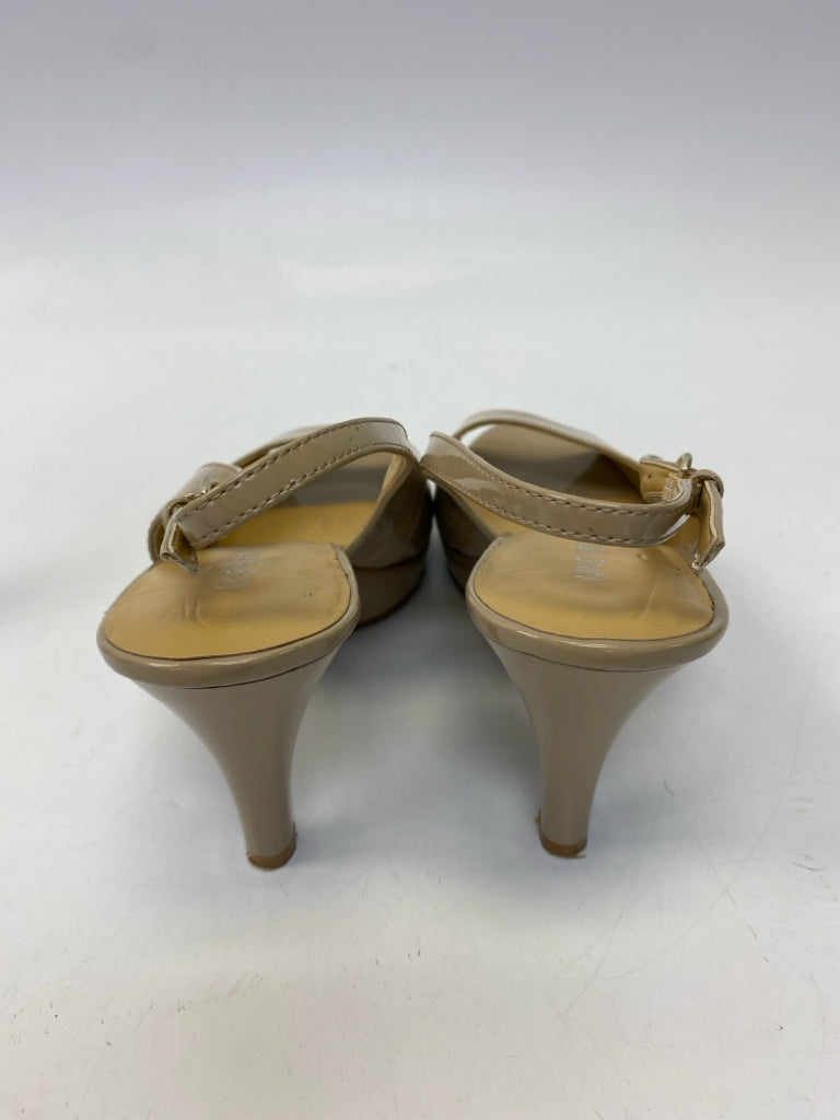 Nine West  Size 8.5 Beige Patent Sandals