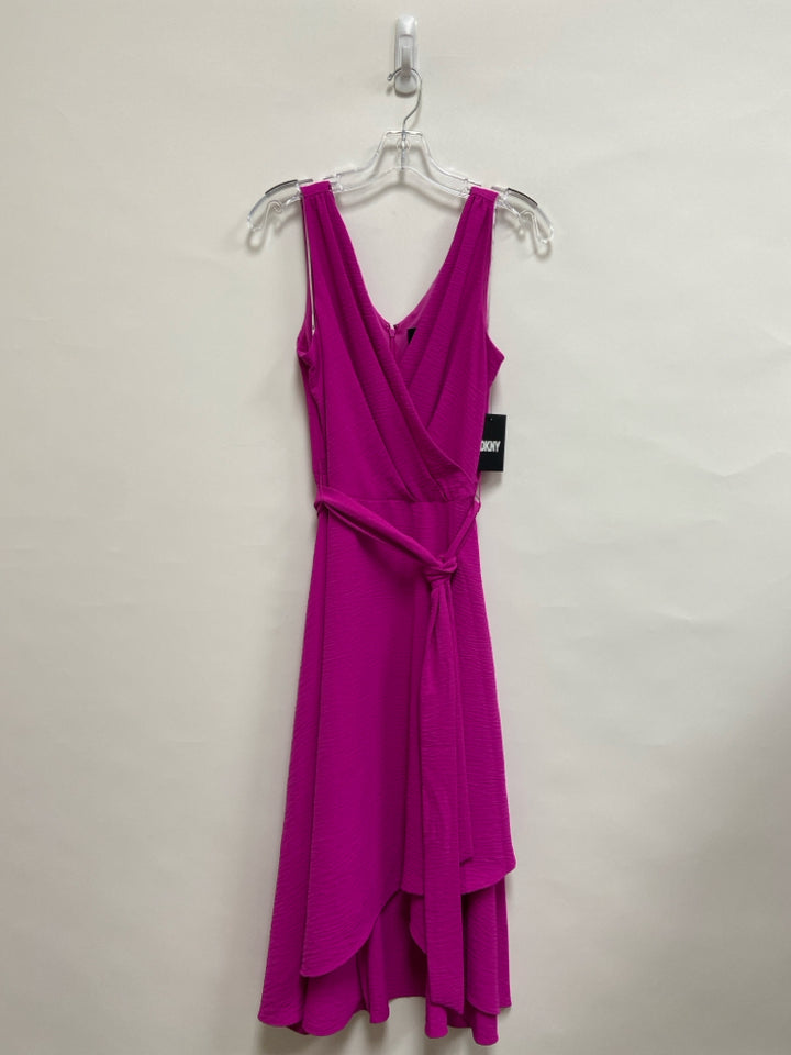NWT DKNY Size 8 Hot Pink Texture Sleeveless Ladies Dress