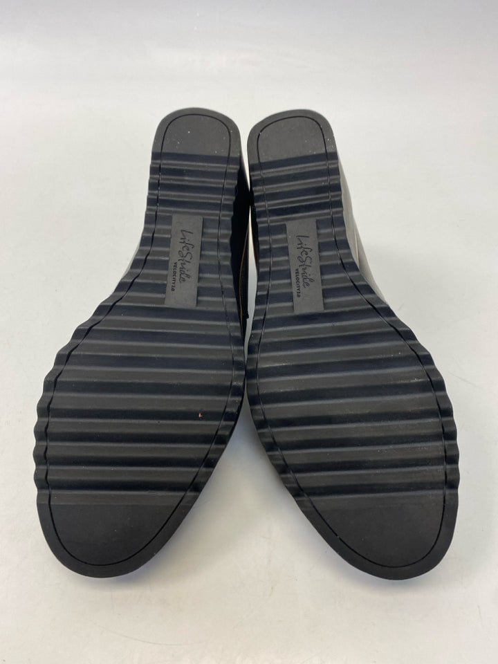 NWOT Life Stride US Shoe Size 8.5 Black Heels