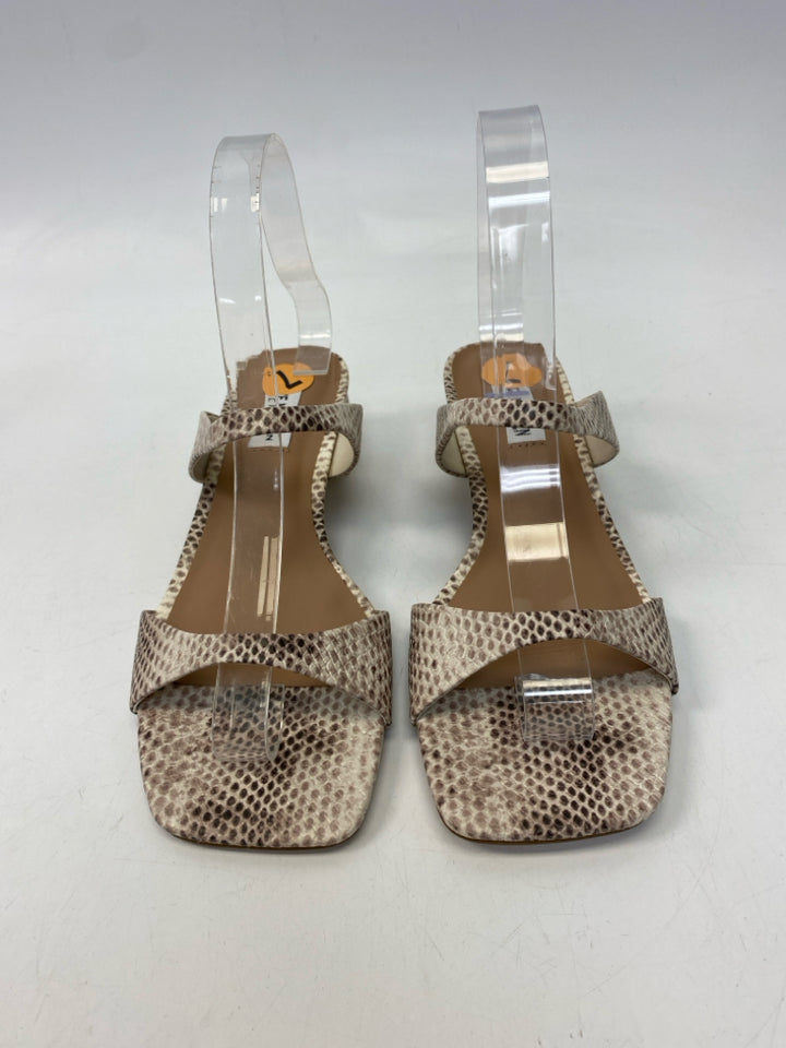 Steve Madden  Size 7 Cream/Brown Snakeprint Sandals