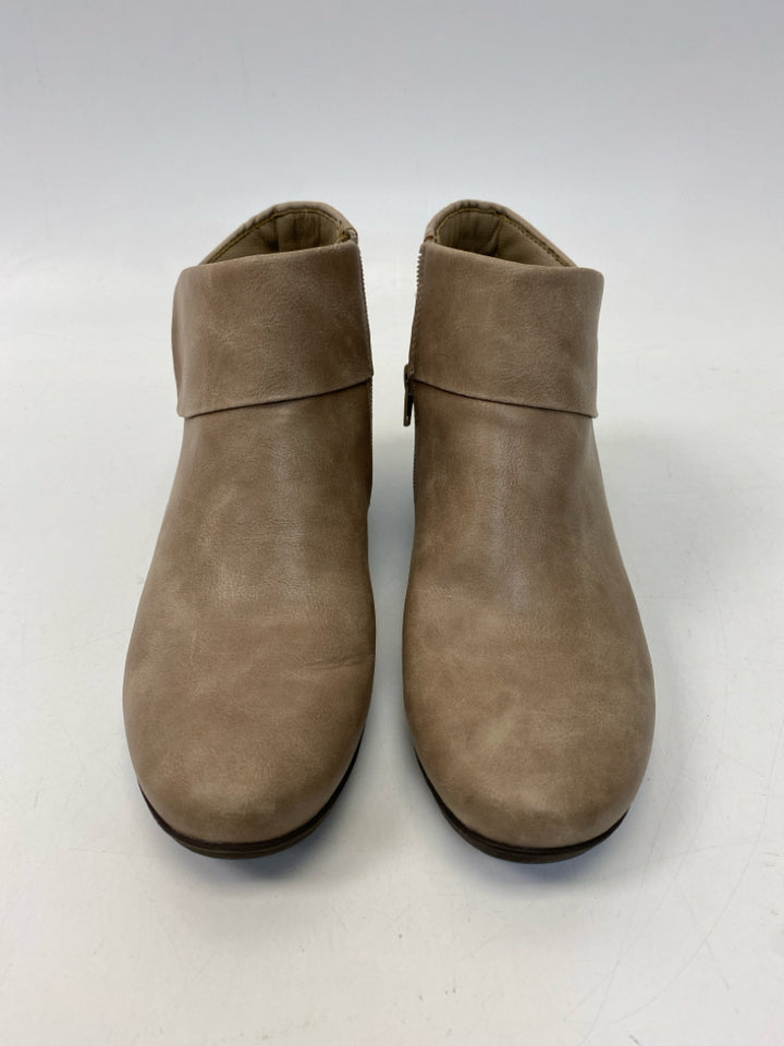 Kim Rogers  Size 9 Brown Boots