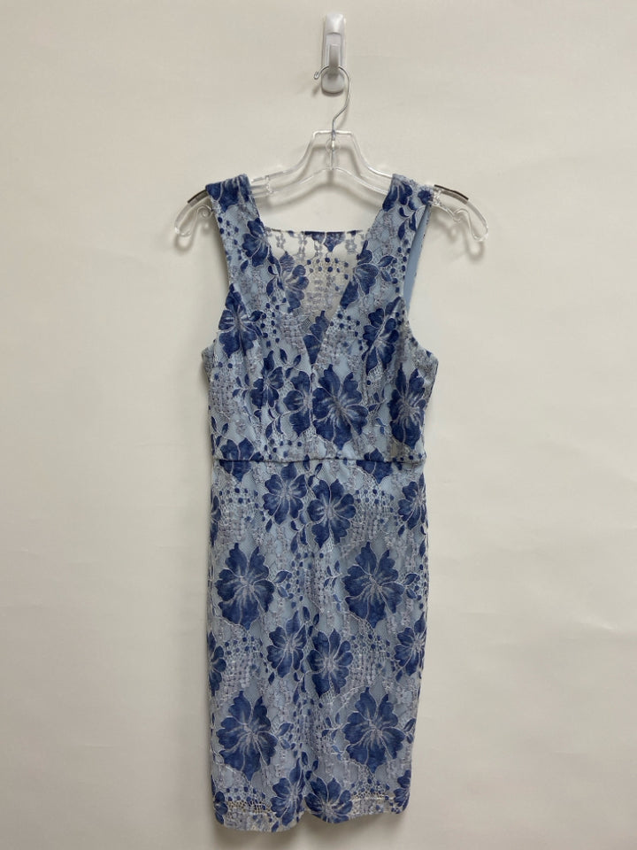 Guess Size 2 Blue Lace Sleeveless Ladies Dress