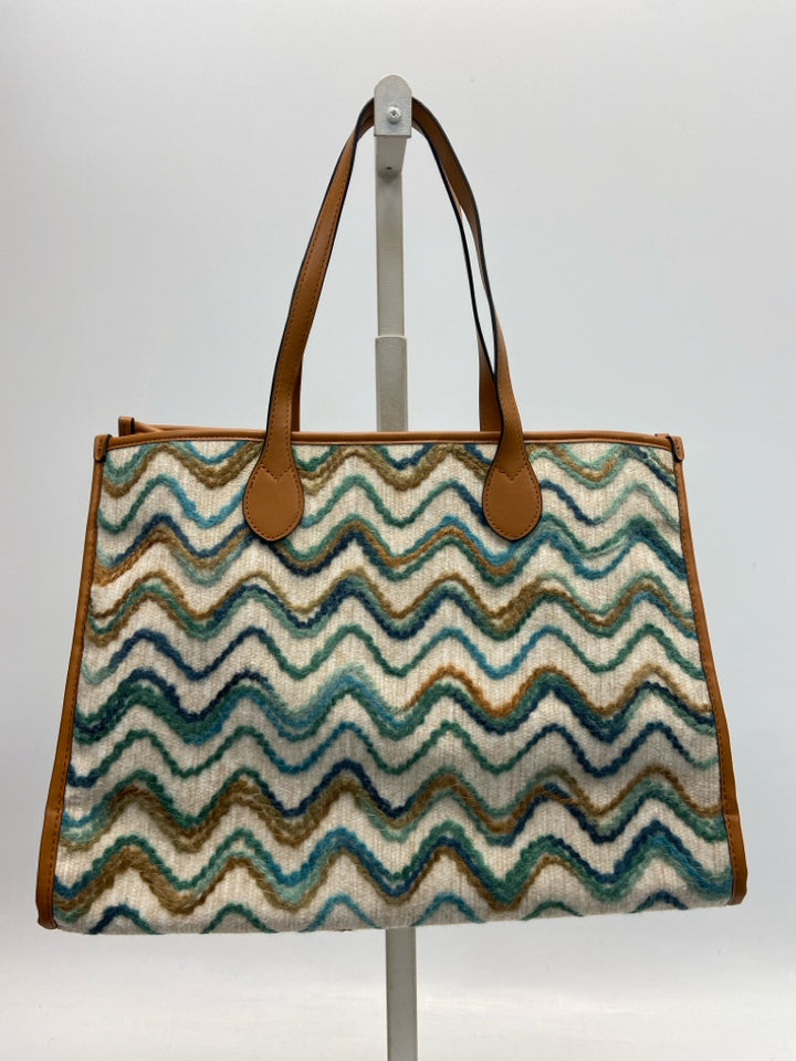 Simply Noelle Beige Blue/Green Chevron Fabric Tote Bag