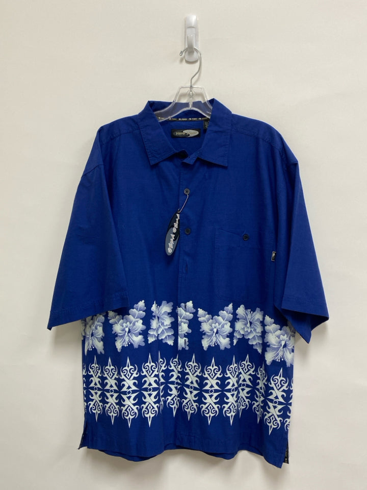NWT Size XL Navy White Tropical Button Up Men&