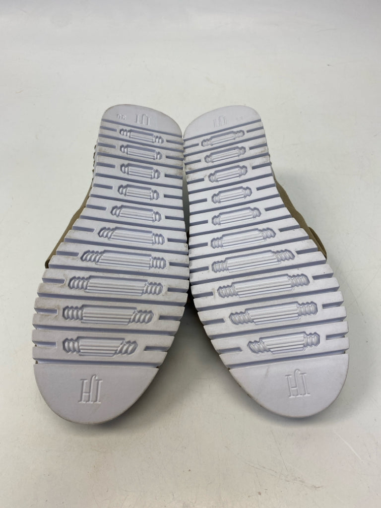 NWOT Ilse Jacobsen Hornbaek  Size 36 Brown Perforated Flats