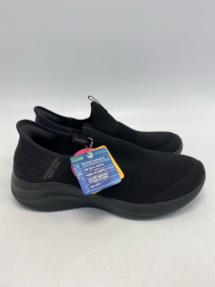 NWT Skechers  Size 8.5 Black Sneakers