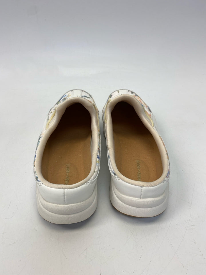 Easy Spirit  Size 8.5 White Multi-Color Flower(s) Sneakers