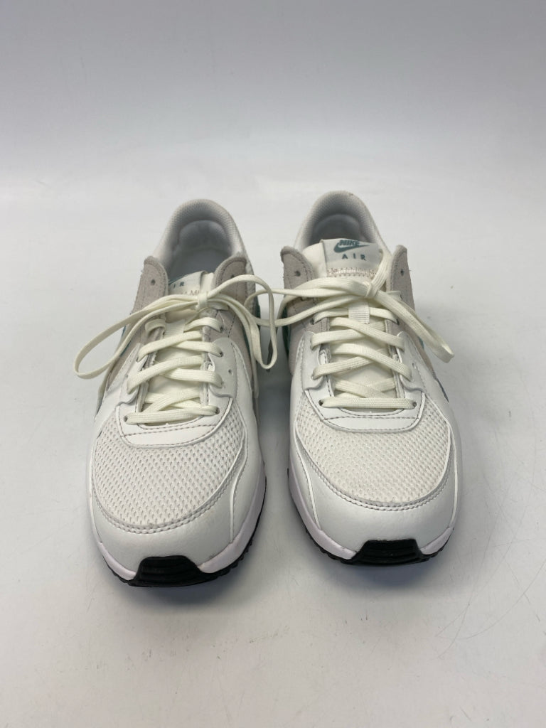 Nike  Size 8 White Green Lace-up Sneakers