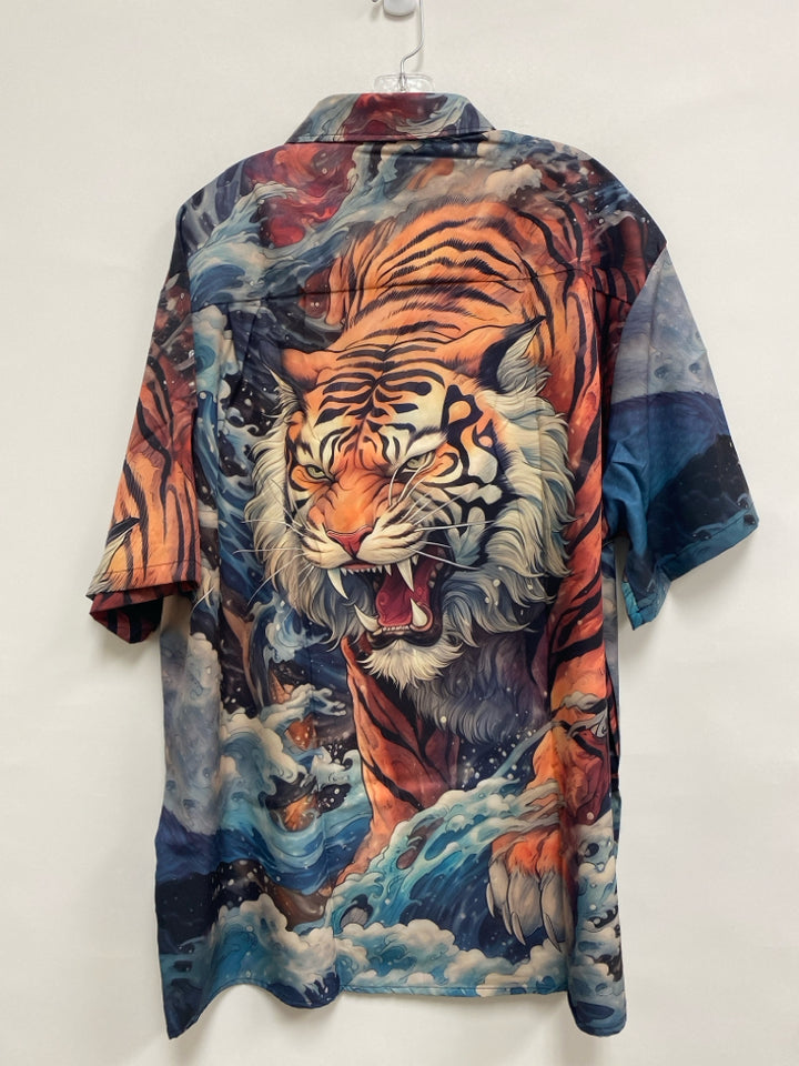 NWT Size XXL Gray/Black Orange Tiger Button Down Men&