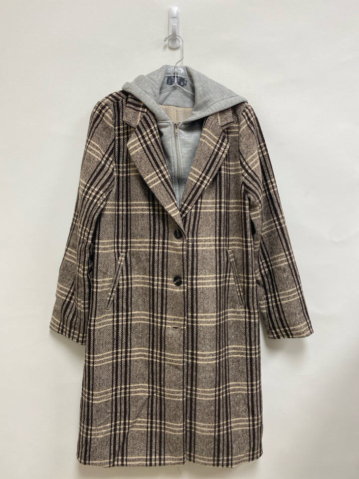 Size M Tan/Brown Gray Plaid Button Up Hooded Ladies Jacket