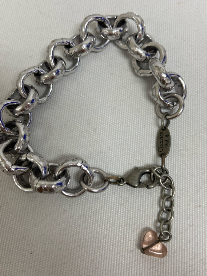 sabika Silver Color Link Bracelet