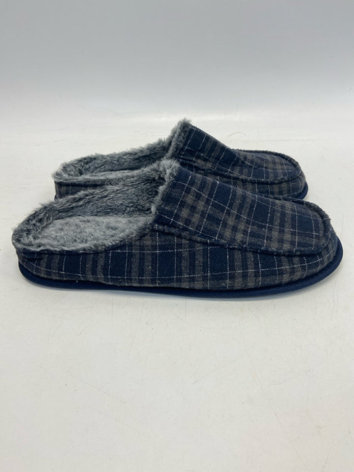 Size XL Navy Gray Plaid Men&