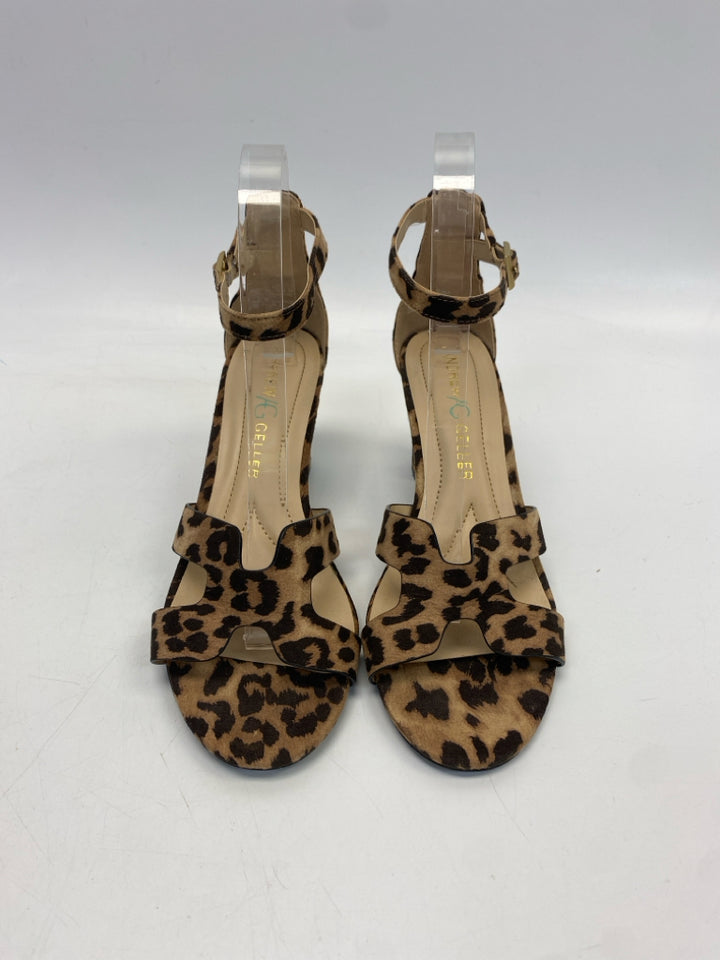 Size 7.5 Tan/Brown Animal Print Sandals