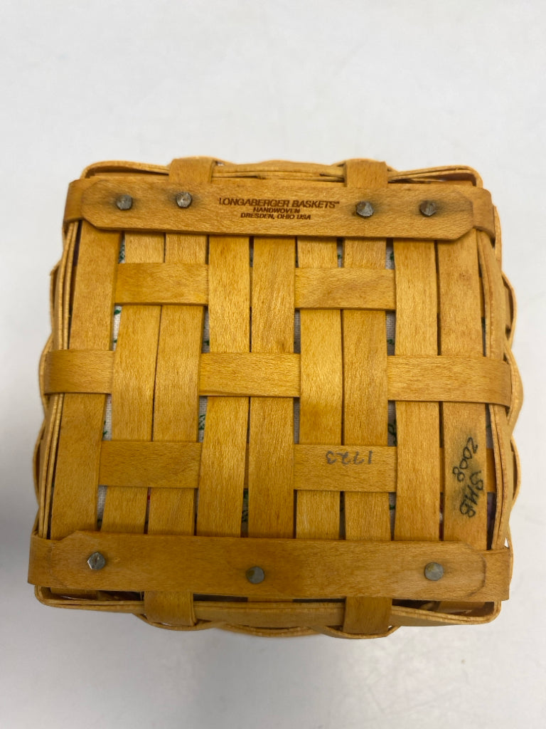 NWOT Longaberger 2008 Collector Club May Series Petunia Basket