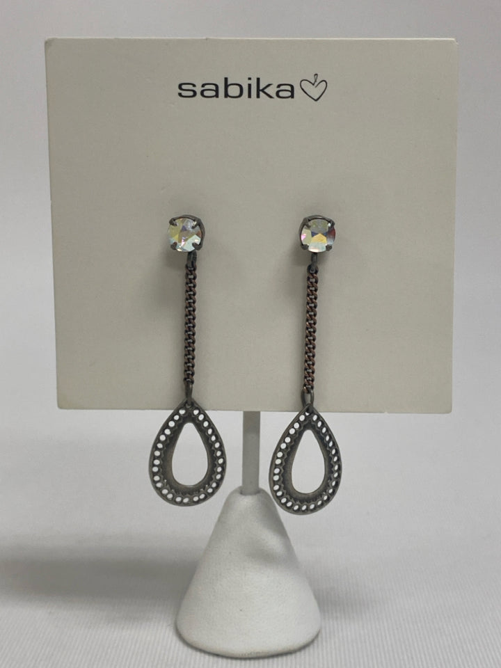 NEW/PKG sabika Purple Iridescent Jeweled Earrings