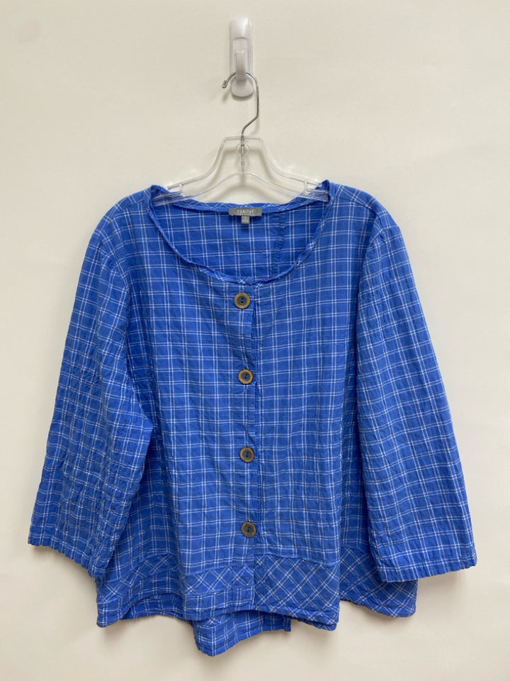 HabitaT Size XL Blue White Plaid Ladies Top