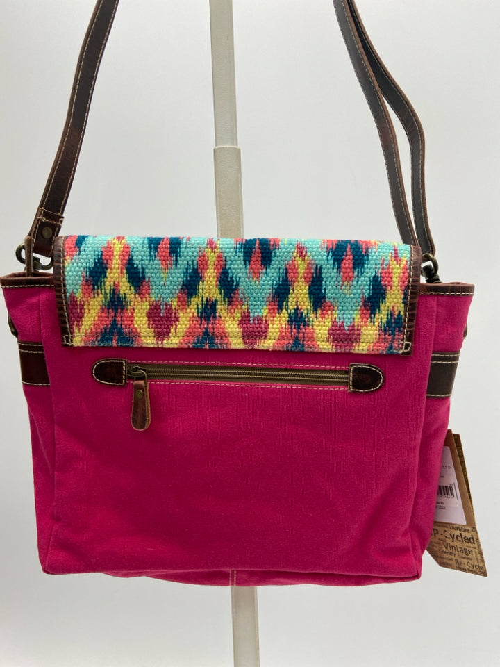 NWT Sixtease Fuchsia Multi-Color Southwestern Canvas Handbag