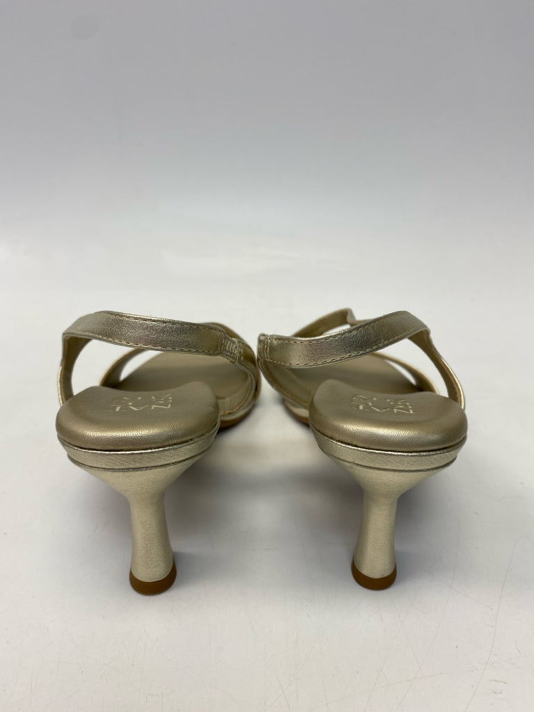 NWOT Naturalizer  Size 9 Gold Metallic Sandals