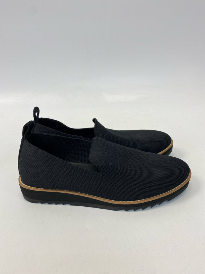 Eileen Fisher  Size 8 Black Knit Flats