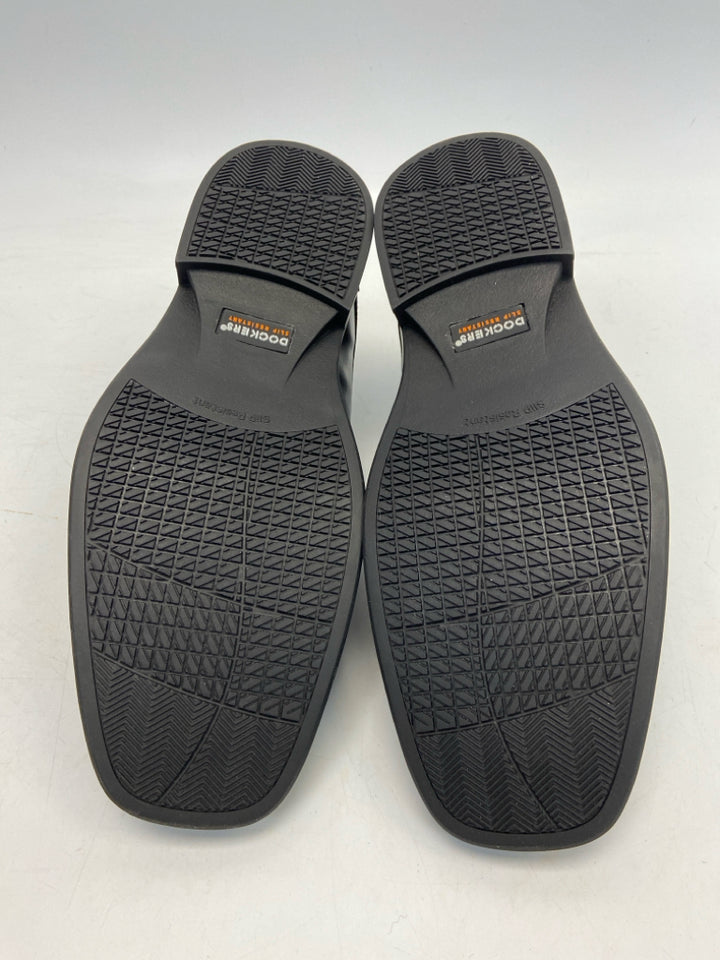 NWOT Dockers Size 10.5 Black Men&