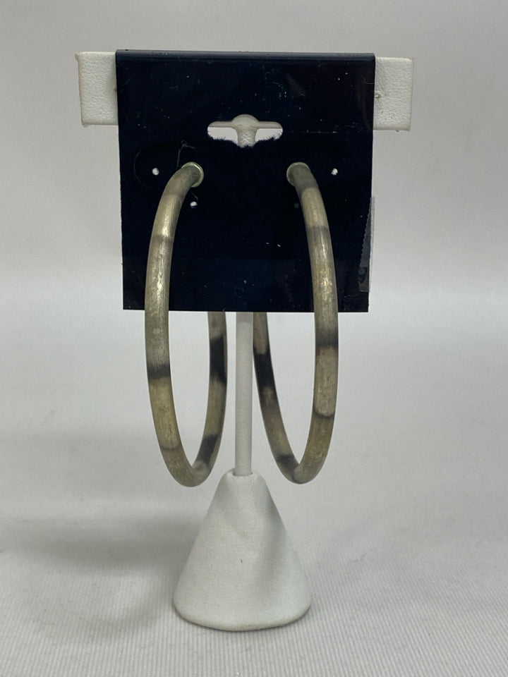 Sheila Fajl Silver Color Gray Earrings