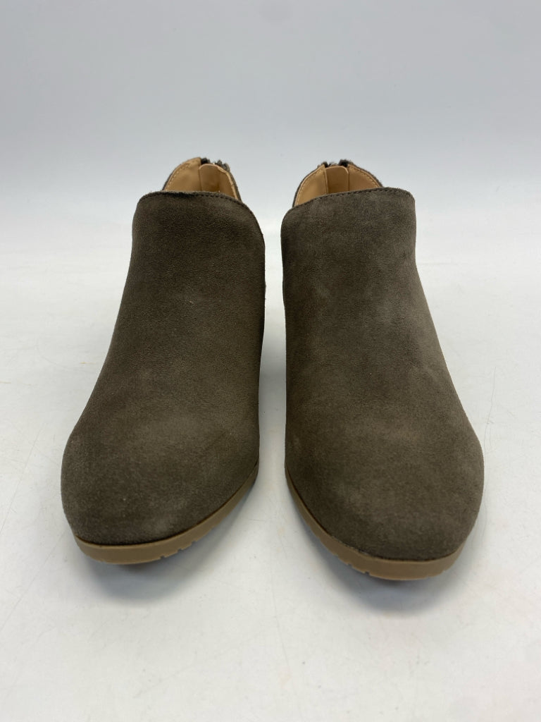 Kenneth Cole US Size 9.5 Taupe Boots