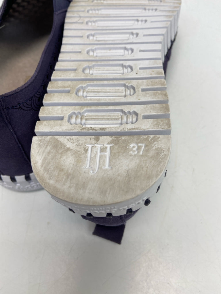 Ilse Jacobsen Hornbaek  Size 37 Navy Perforated Sneakers