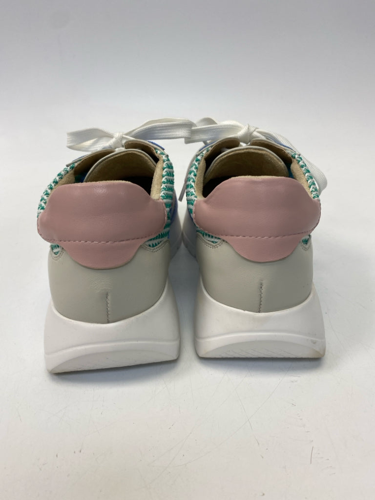 Vaneli  Size 7.5 Multi-Color Lace-up Sneakers