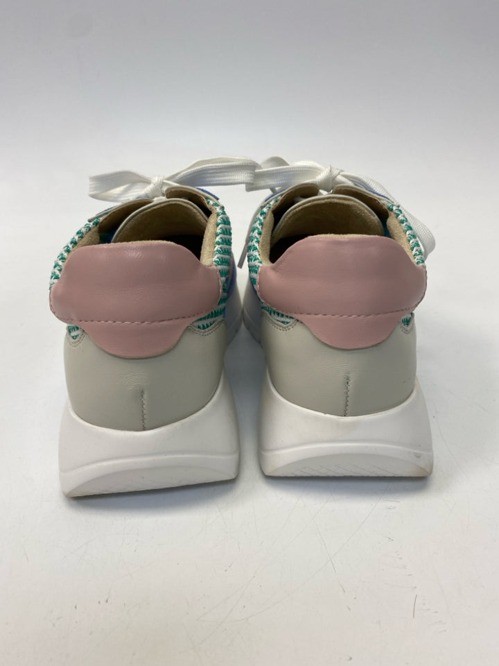 Vaneli  Size 7.5 Multi-Color Lace-up Sneakers