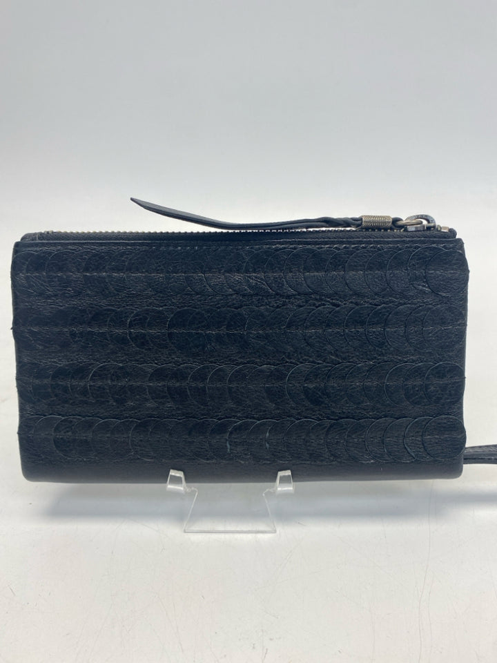 Sak Black Wristlet