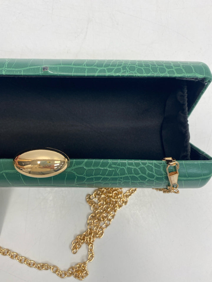 NWT Green Embossed Handbag