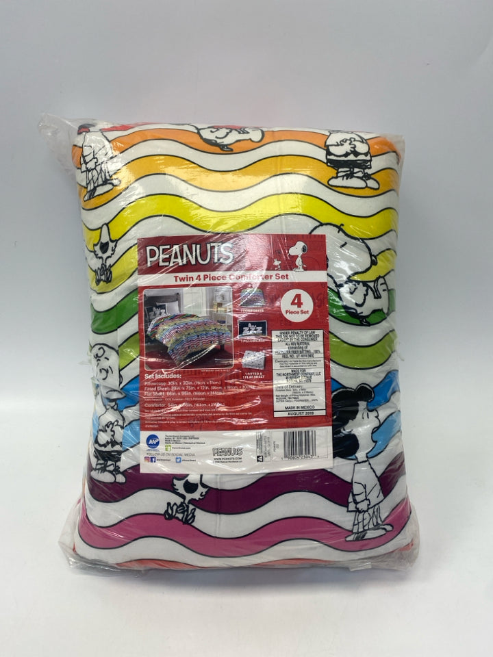 NEW/PKG Multi-Color Peanuts Gang Kids Bedding
