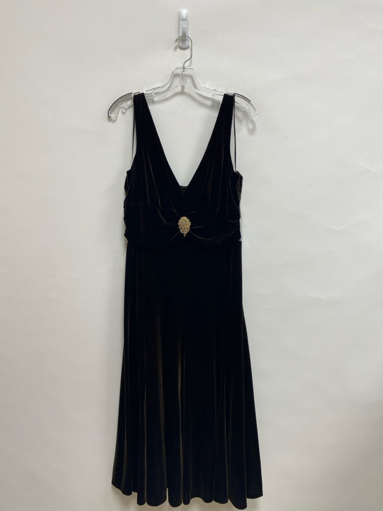 NWT Size 12 Dark Brown Sleeveless Velour Ladies Dress