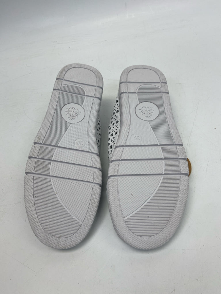 NWT  Size 39 White Perforated Sneakers