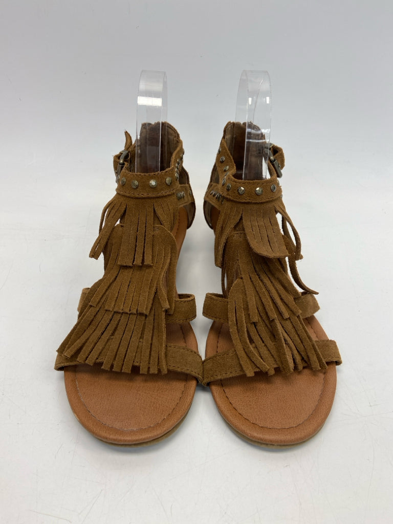 Minnetonka  Size 6 Brown Studded Sandals