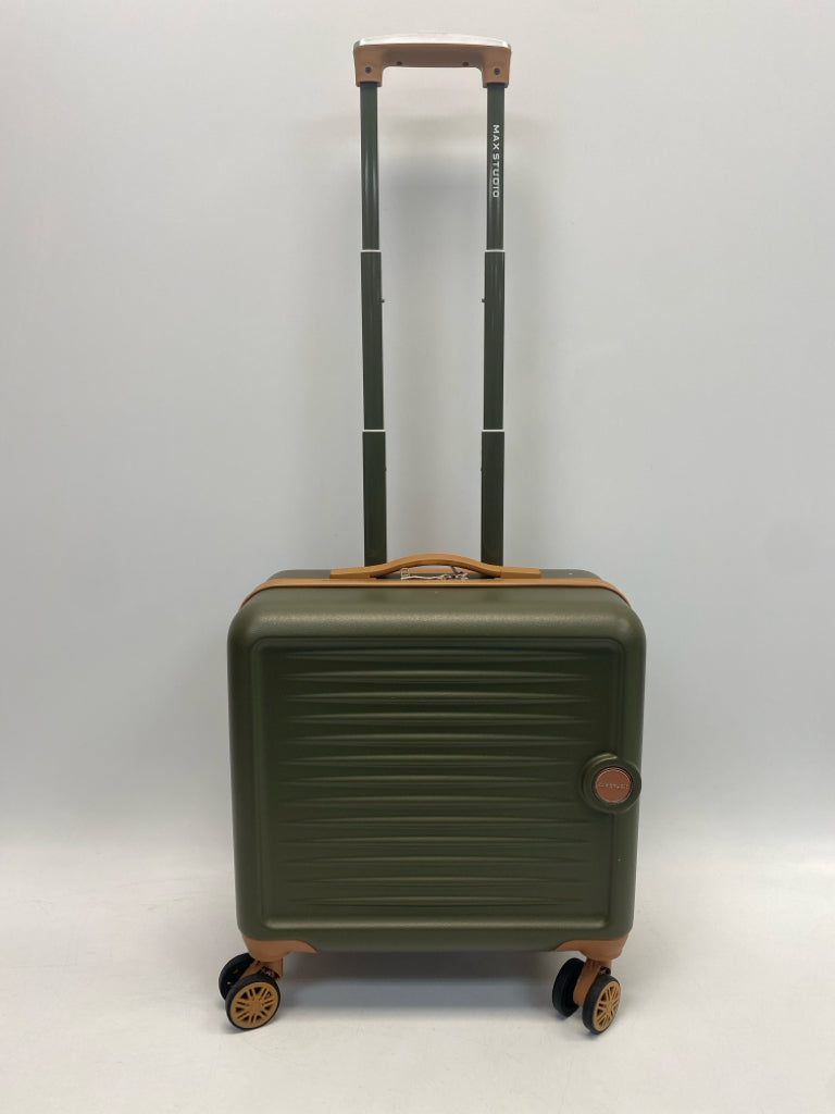 Max Studio Olive Green Tan Trimmed Misc. Luggage