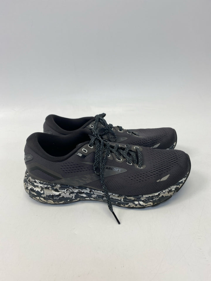 Brooks Size 9.5 Black Lace-Up Men&