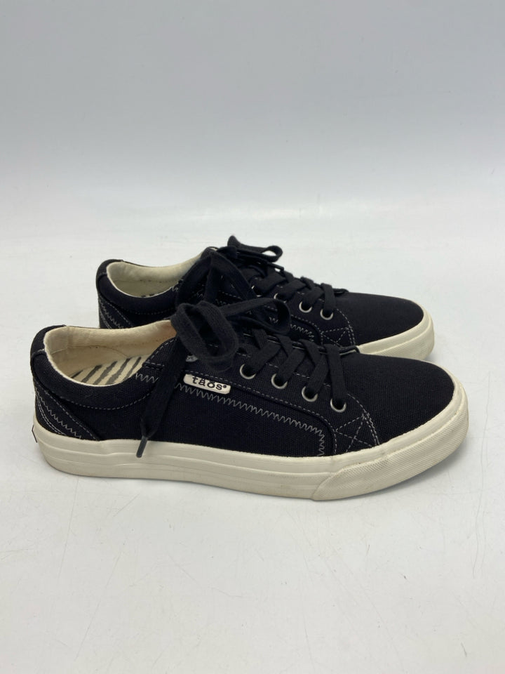Taos  Size 7.5 Black Lace-up Sneakers
