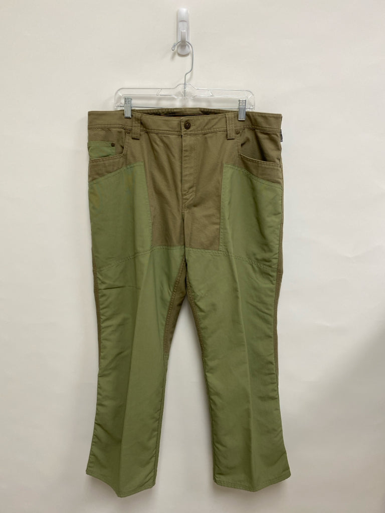 Under Armour Size 38 Taupe Olive Green Men&