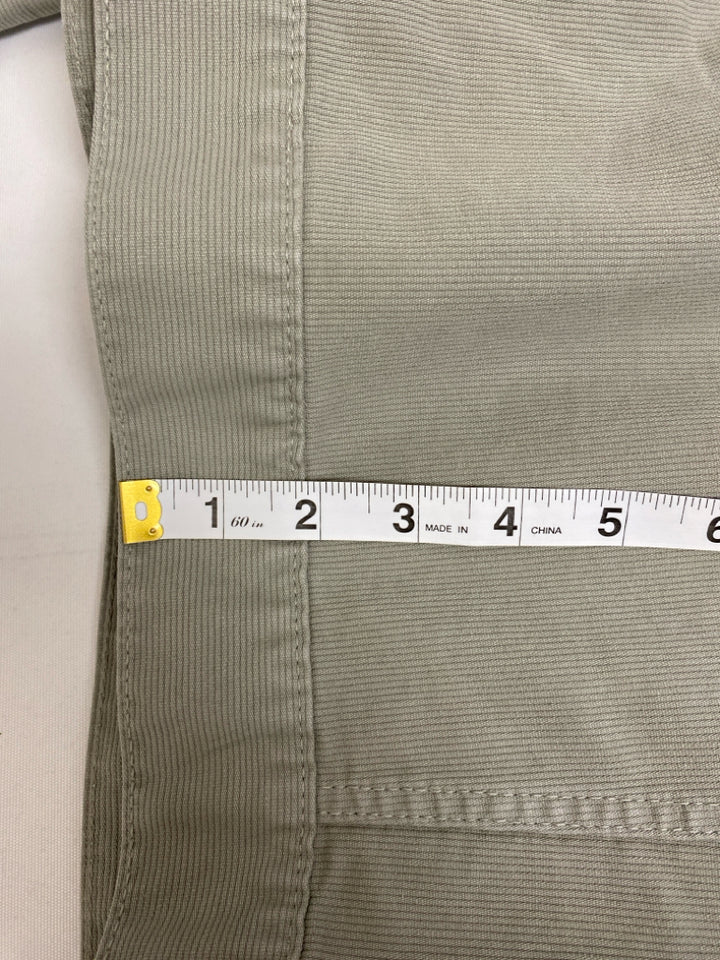 Todd Snyder Size L Sage Button Up Men&