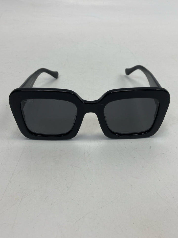 Diff Black Sunglasses