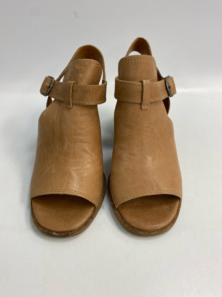 Lucky Brand  Size 6 Tan Sandals
