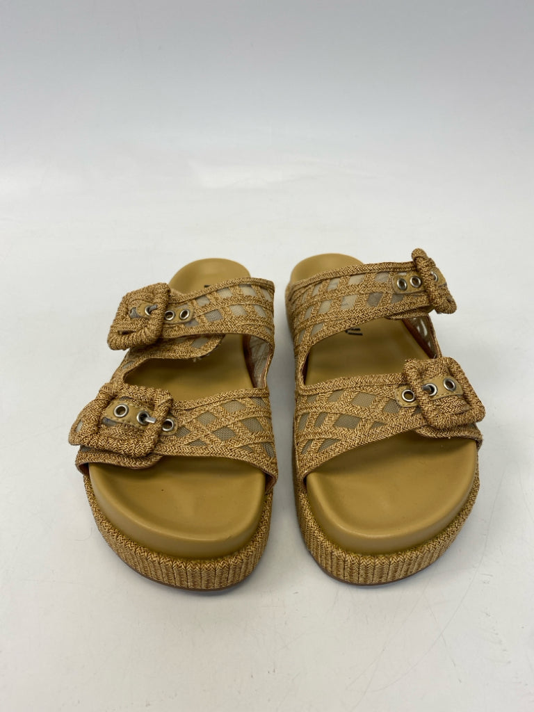 Size 38 Natural Buckle(s) Raffia Sandals