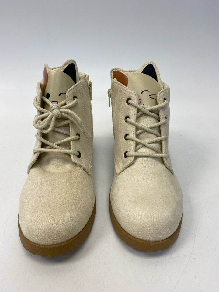 NWOT fabkids SIZE 5 Beige Lace-Up Girl&